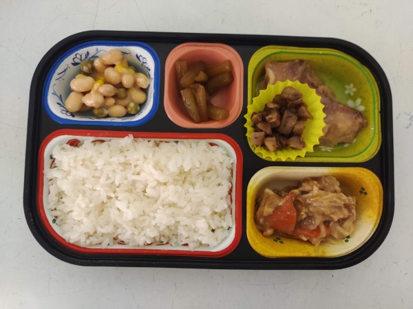 4月9日の昼食メニュー