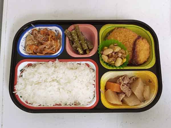 4月27日の昼食メニュー